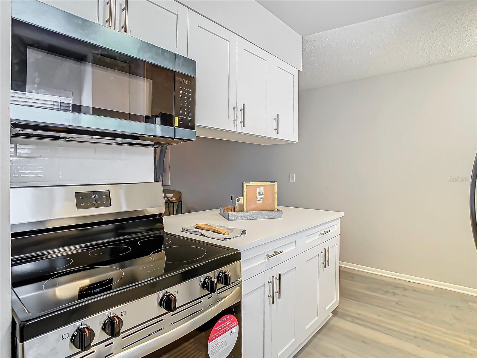 11824 CYPRESS CREST CIR #N/a, TAMPA, FL, 33626