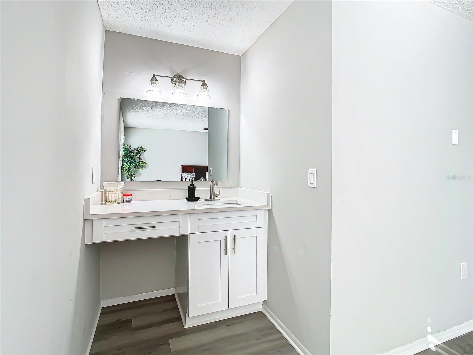 11824 CYPRESS CREST CIR #N/a, TAMPA, FL, 33626