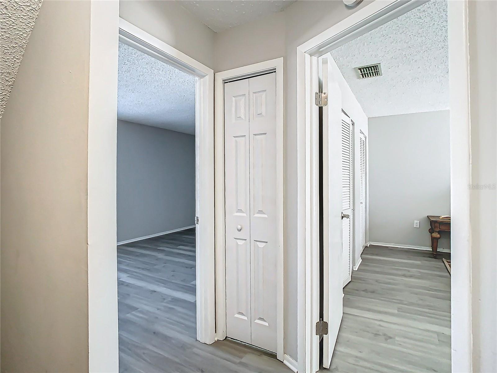 11824 CYPRESS CREST CIR #N/a, TAMPA, FL, 33626