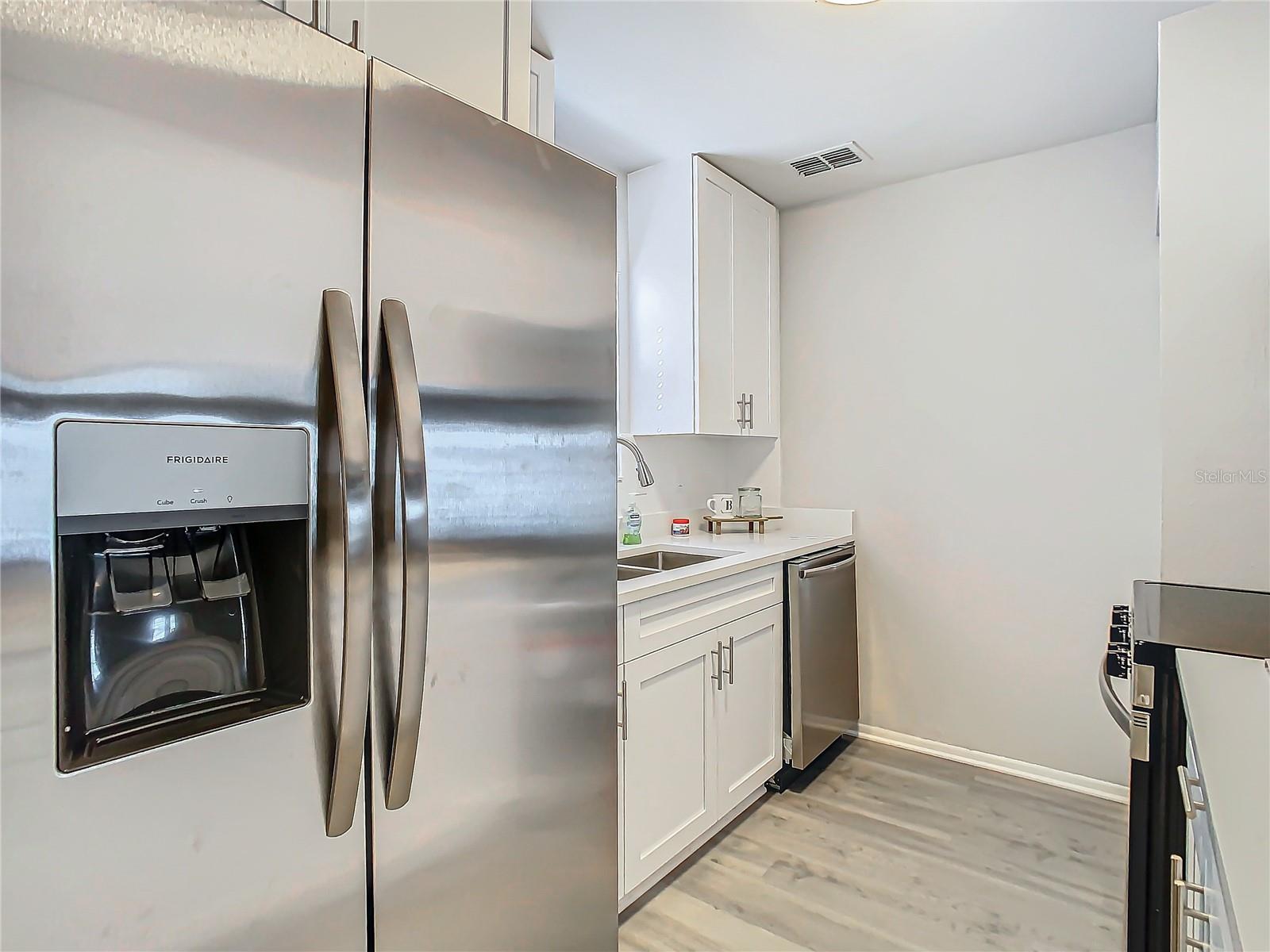 11824 CYPRESS CREST CIR #N/a, TAMPA, FL, 33626