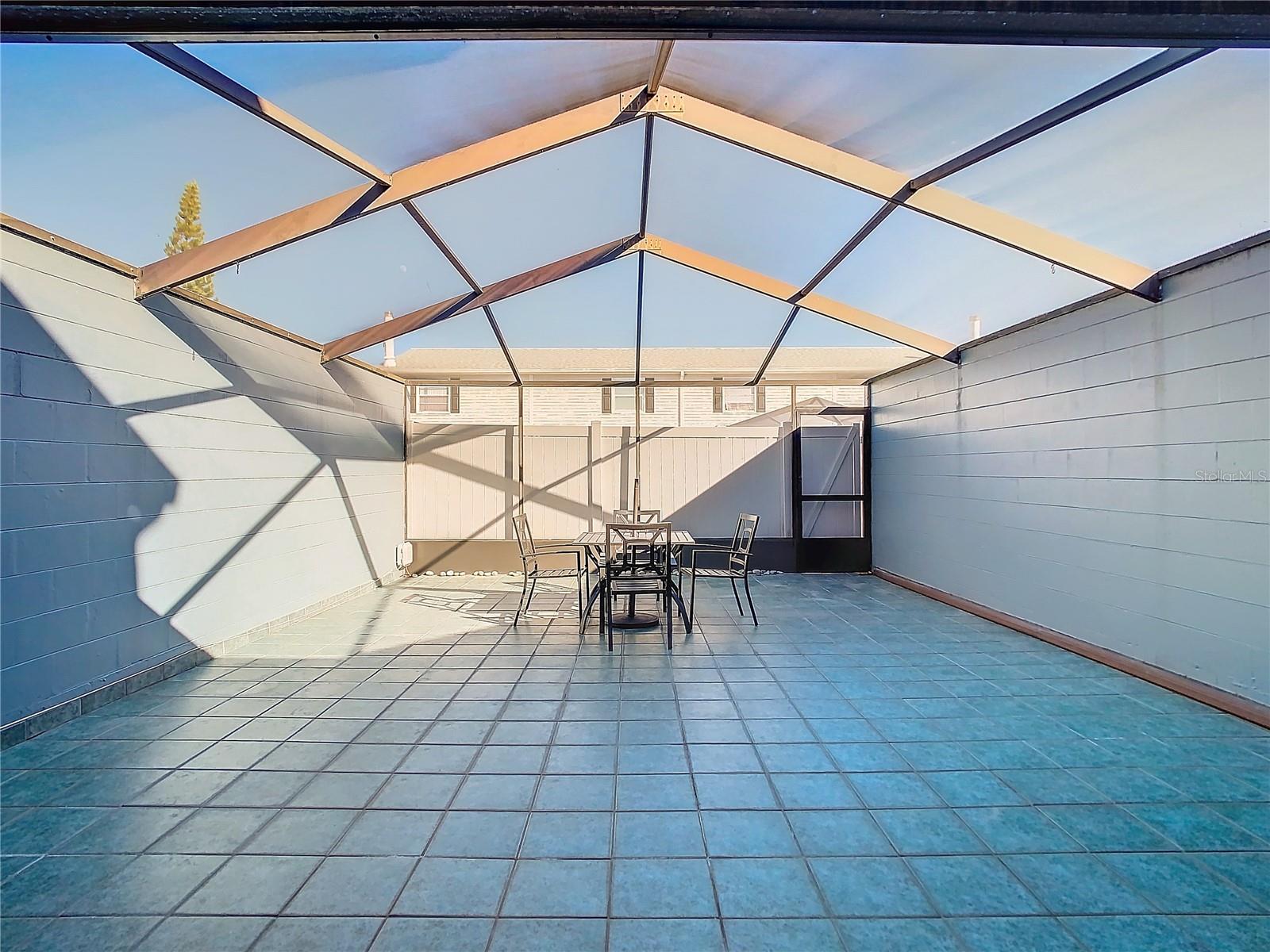 11824 CYPRESS CREST CIR #N/a, TAMPA, FL, 33626