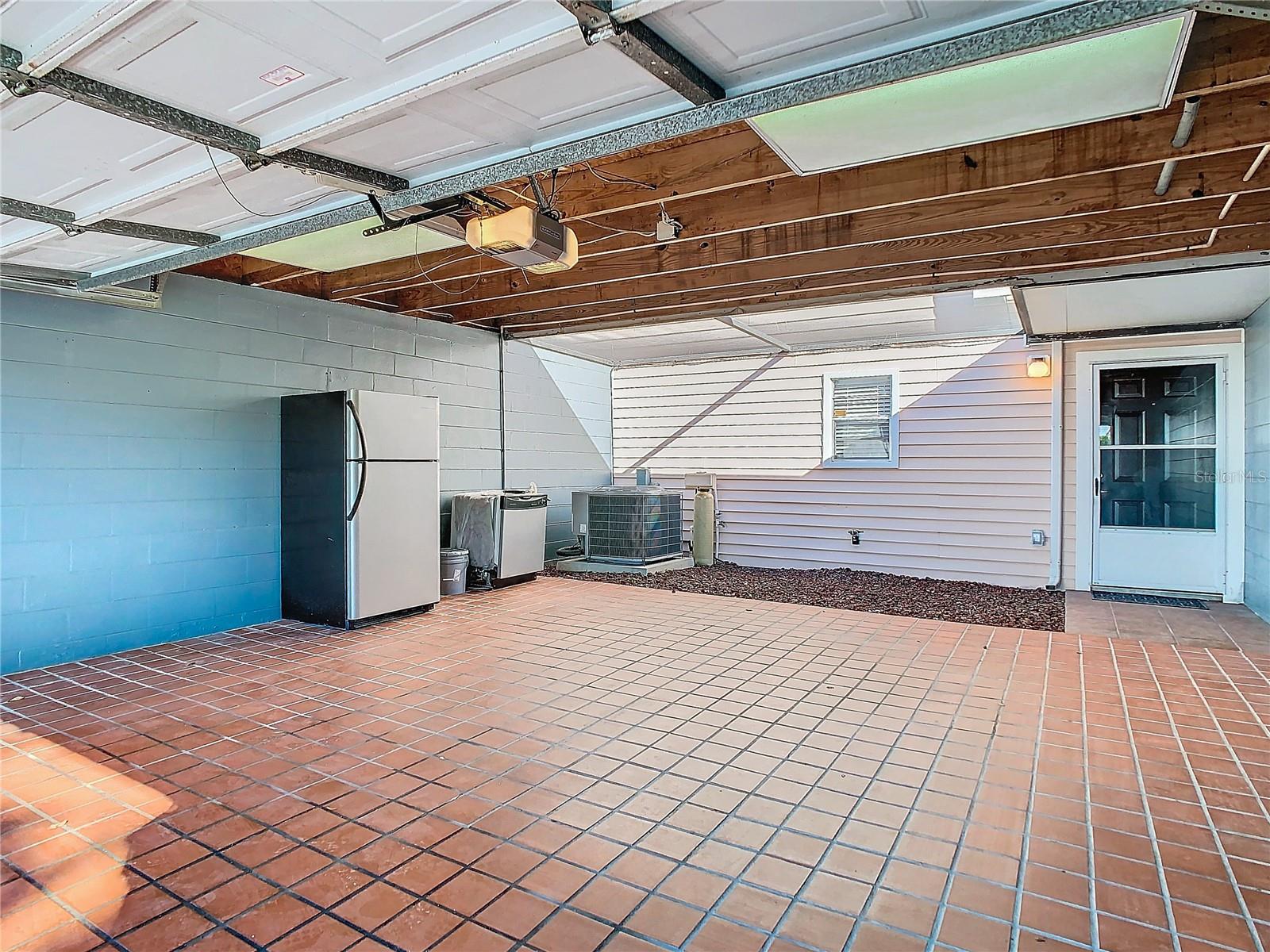 11824 CYPRESS CREST CIR #N/a, TAMPA, FL, 33626