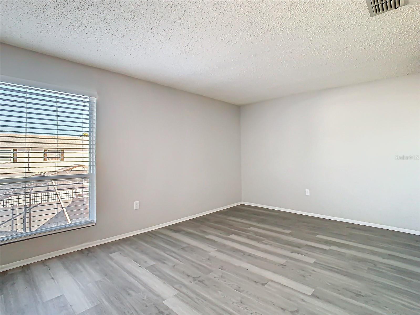 11824 CYPRESS CREST CIR #N/a, TAMPA, FL, 33626
