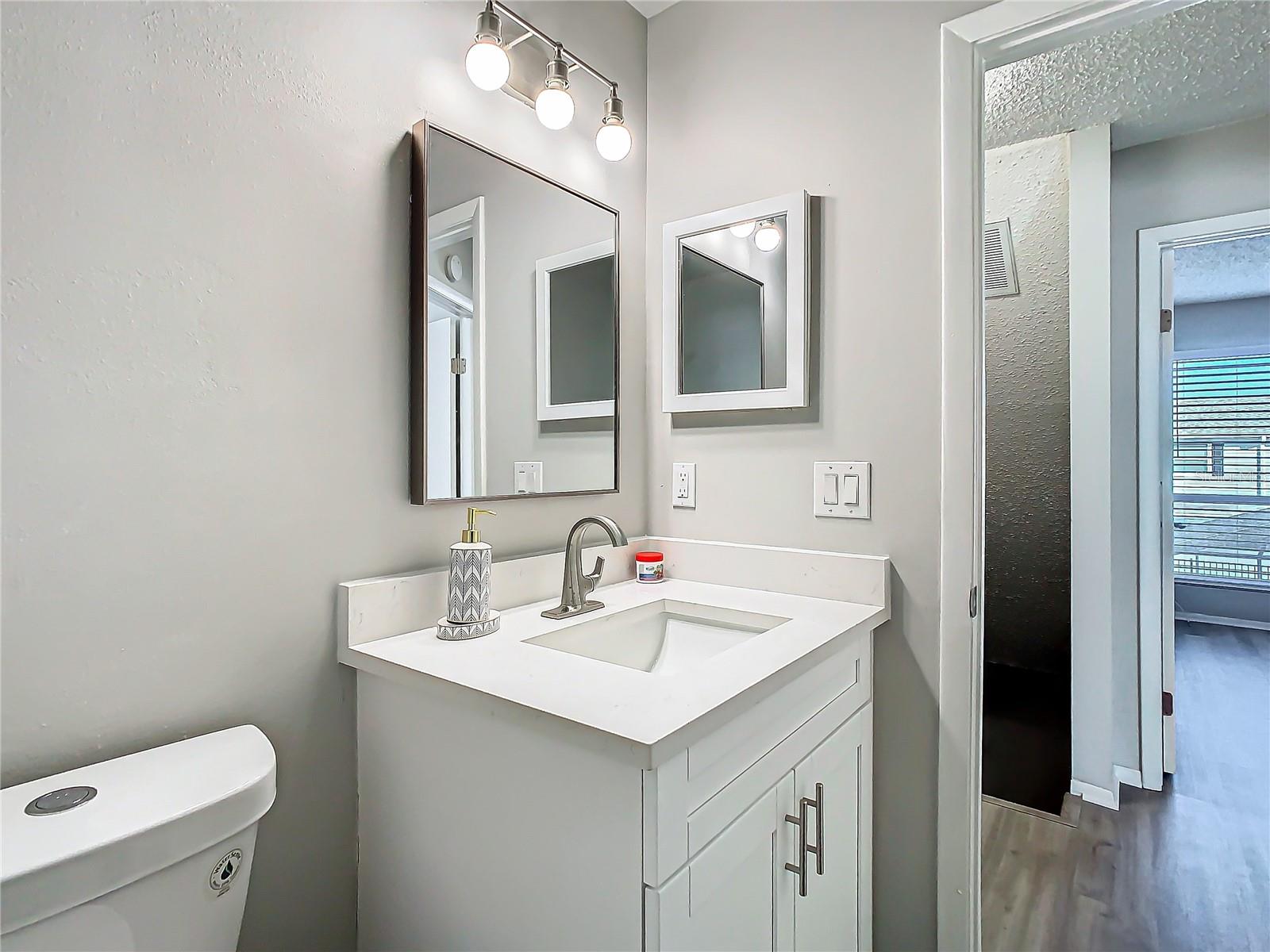 11824 CYPRESS CREST CIR #N/a, TAMPA, FL, 33626
