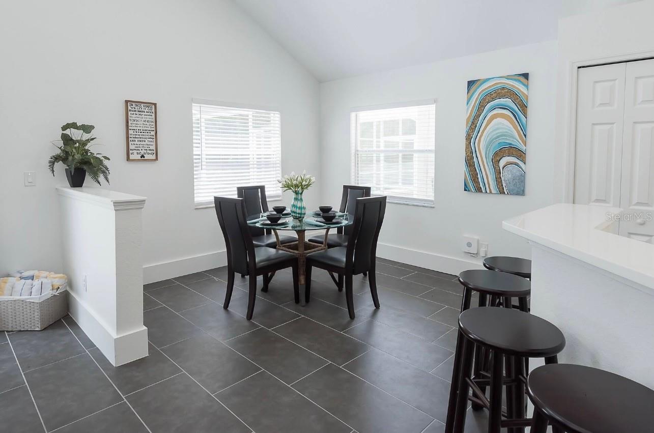 152 PINEWOOD DR, DAVENPORT, FL, 33896