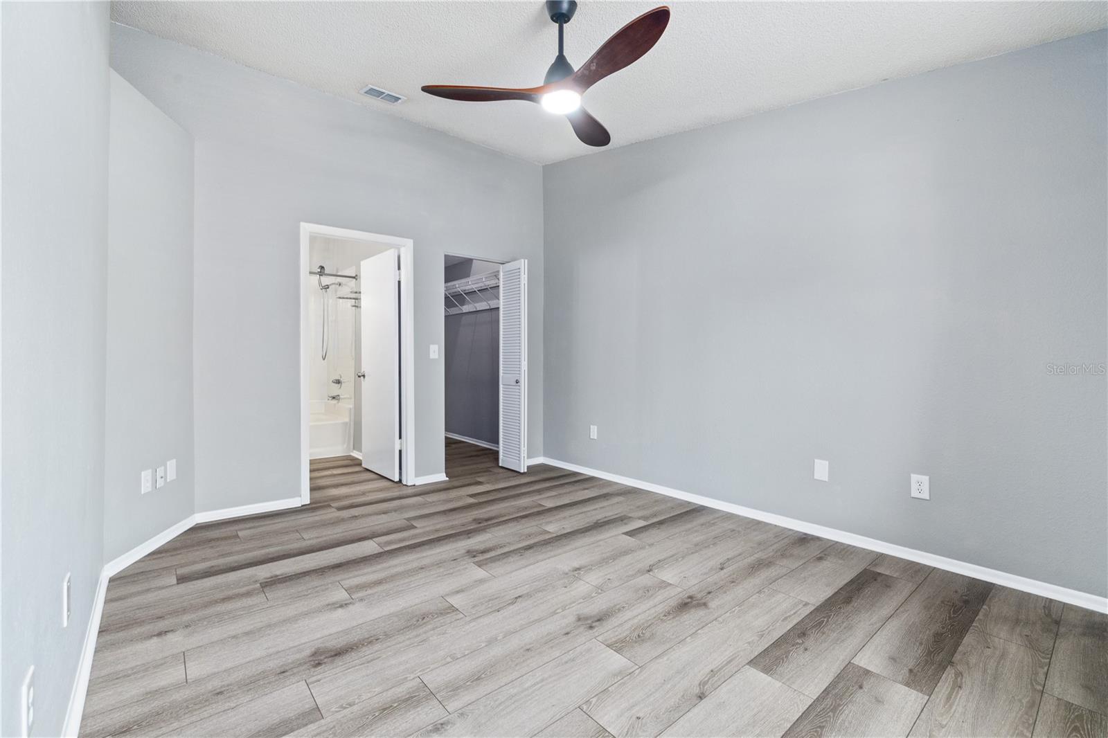 4005 ANGEL OAK CT #203, TAMPA, FL, 33613