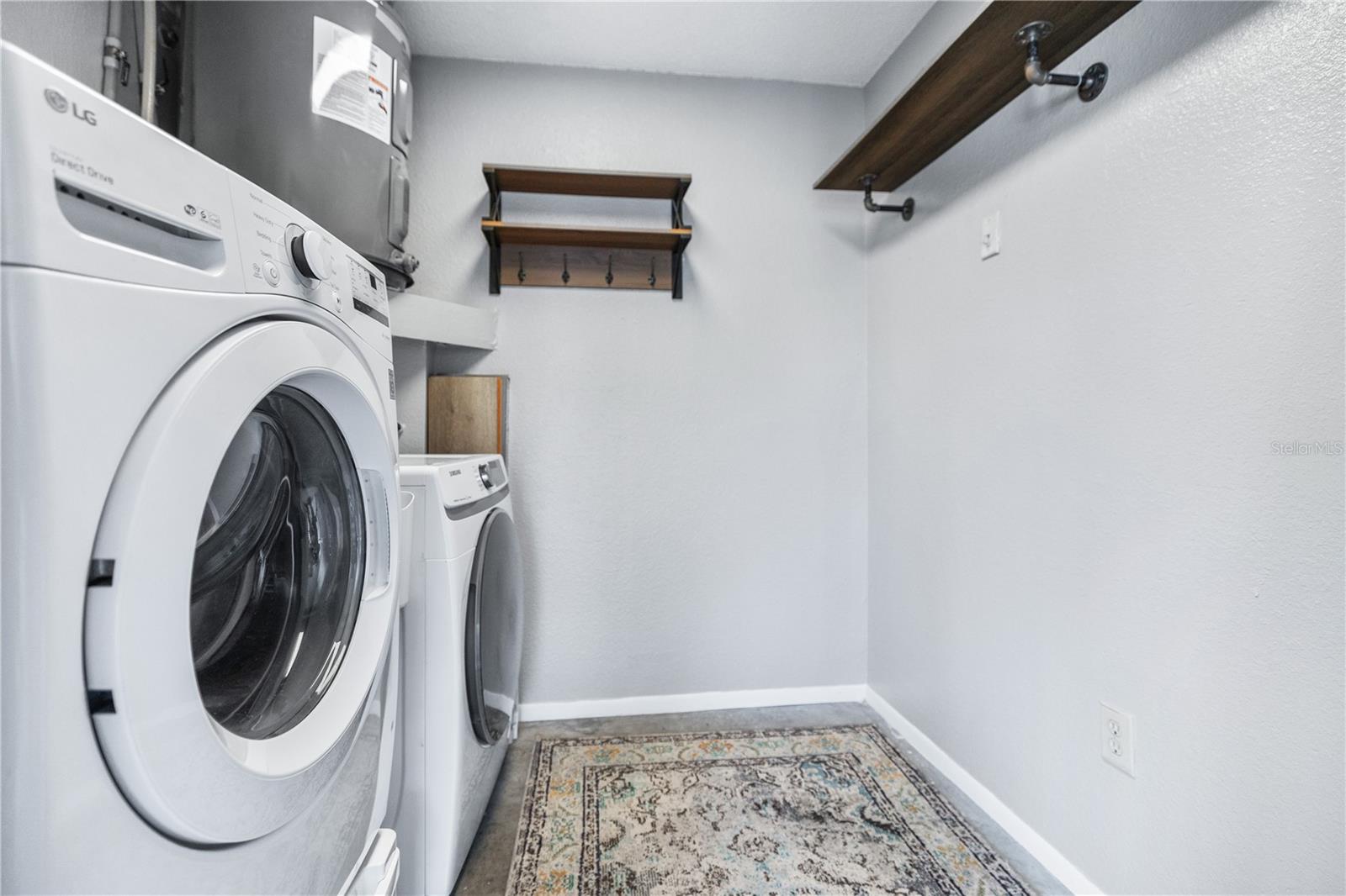 4005 ANGEL OAK CT #203, TAMPA, FL, 33613