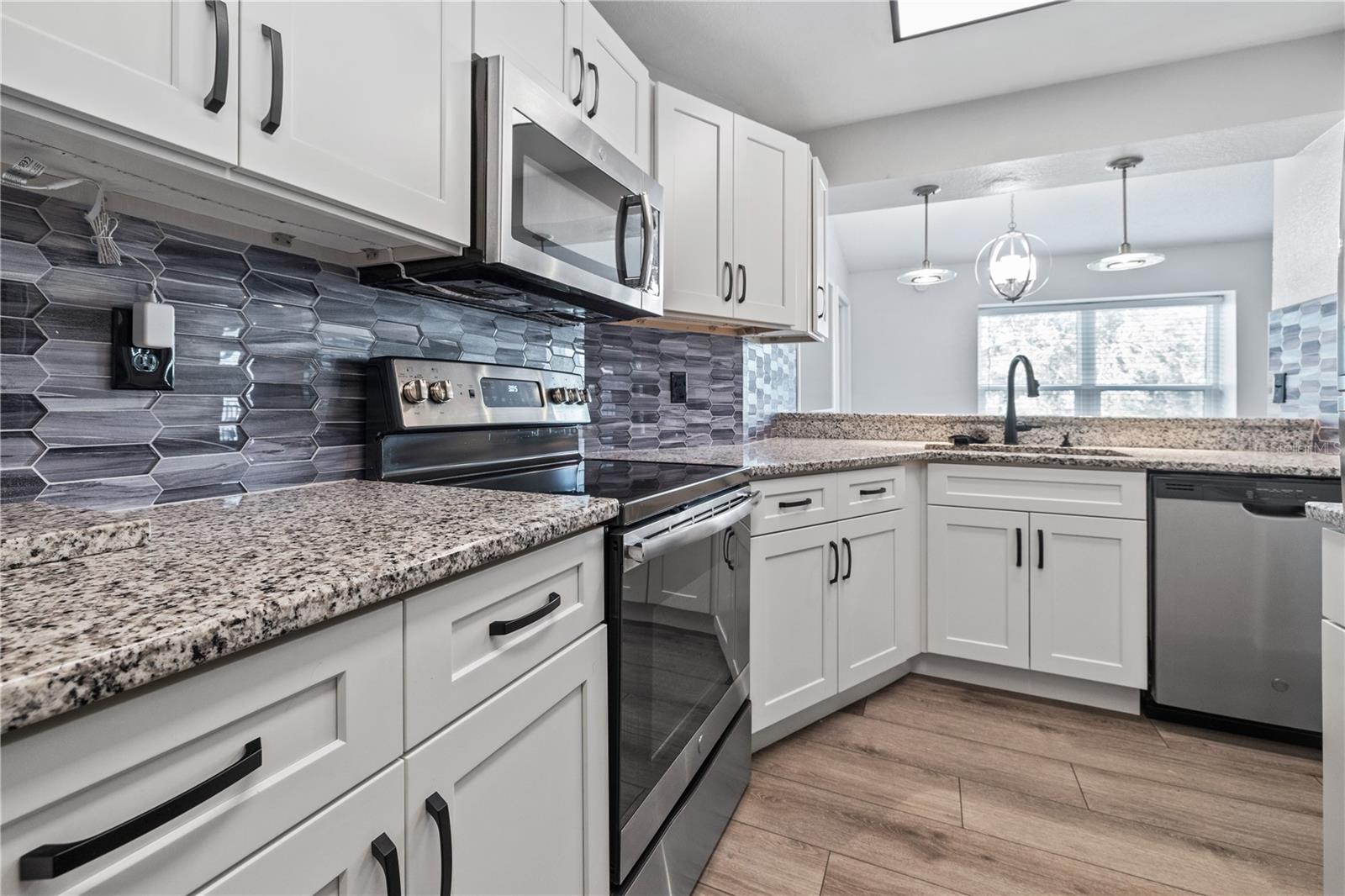 4005 ANGEL OAK CT #203, TAMPA, FL, 33613