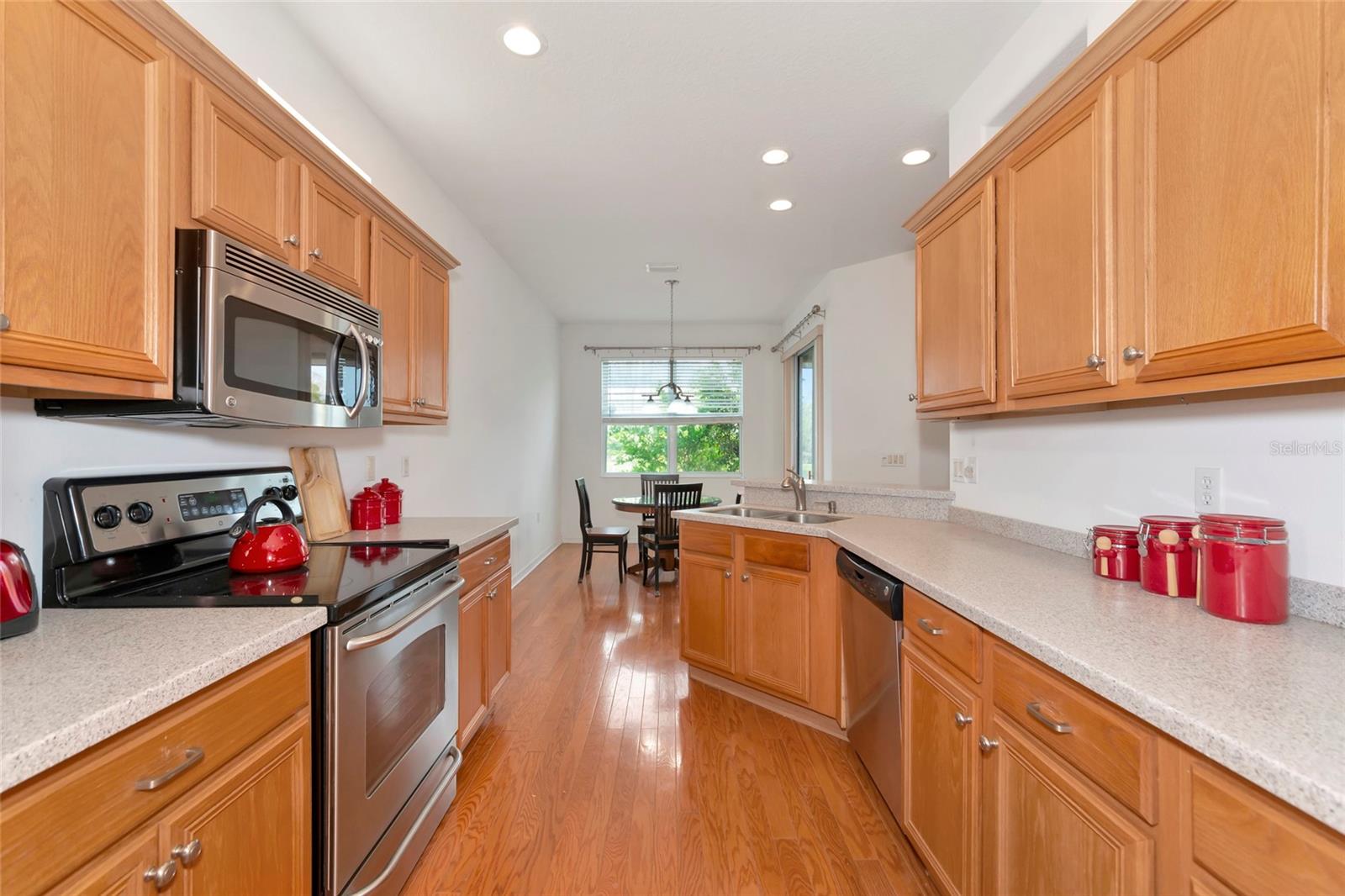 7708 31ST ST E, SARASOTA, FL, 34243