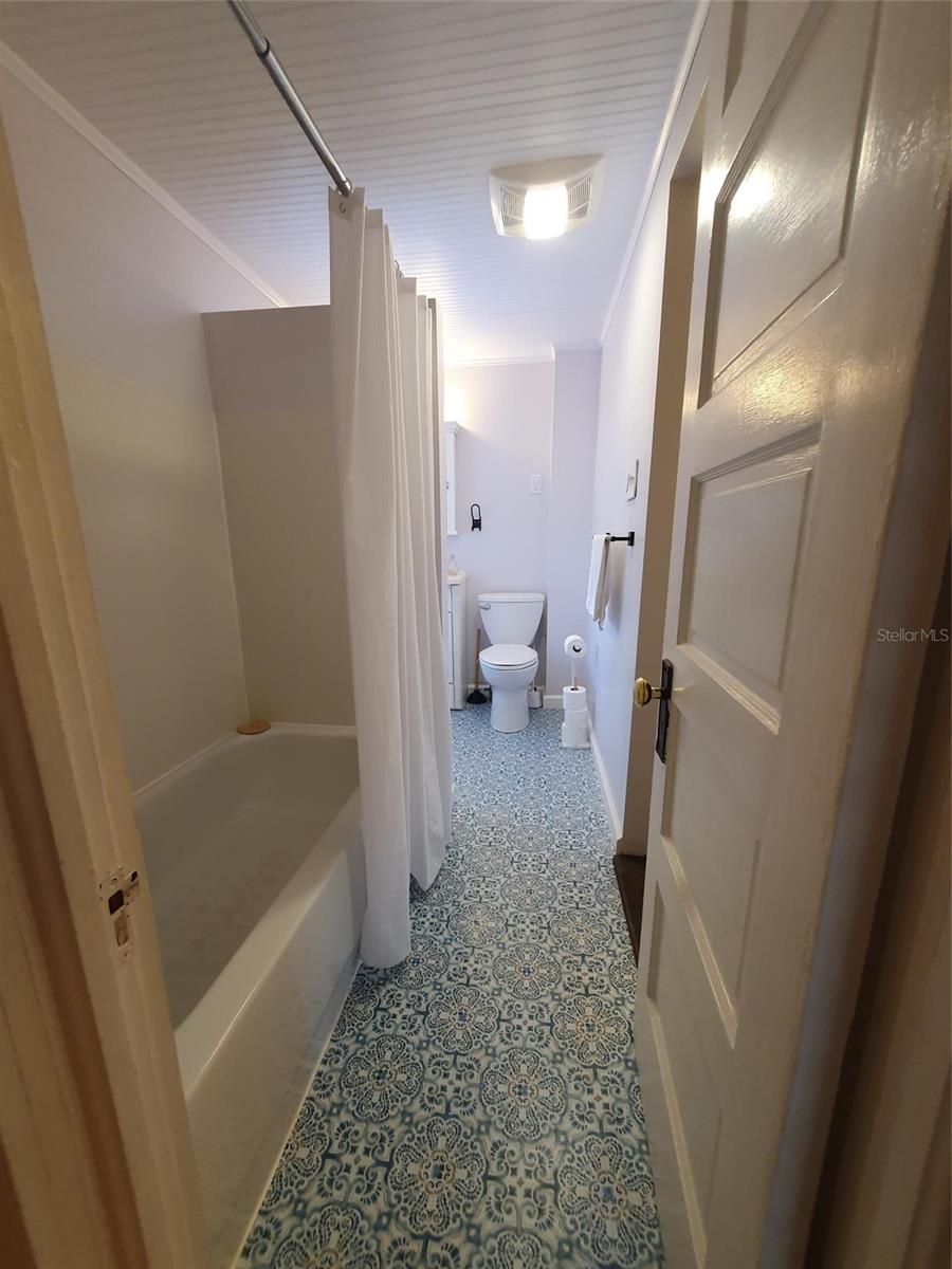 810 22ND AVE N, ST PETERSBURG, FL, 33704