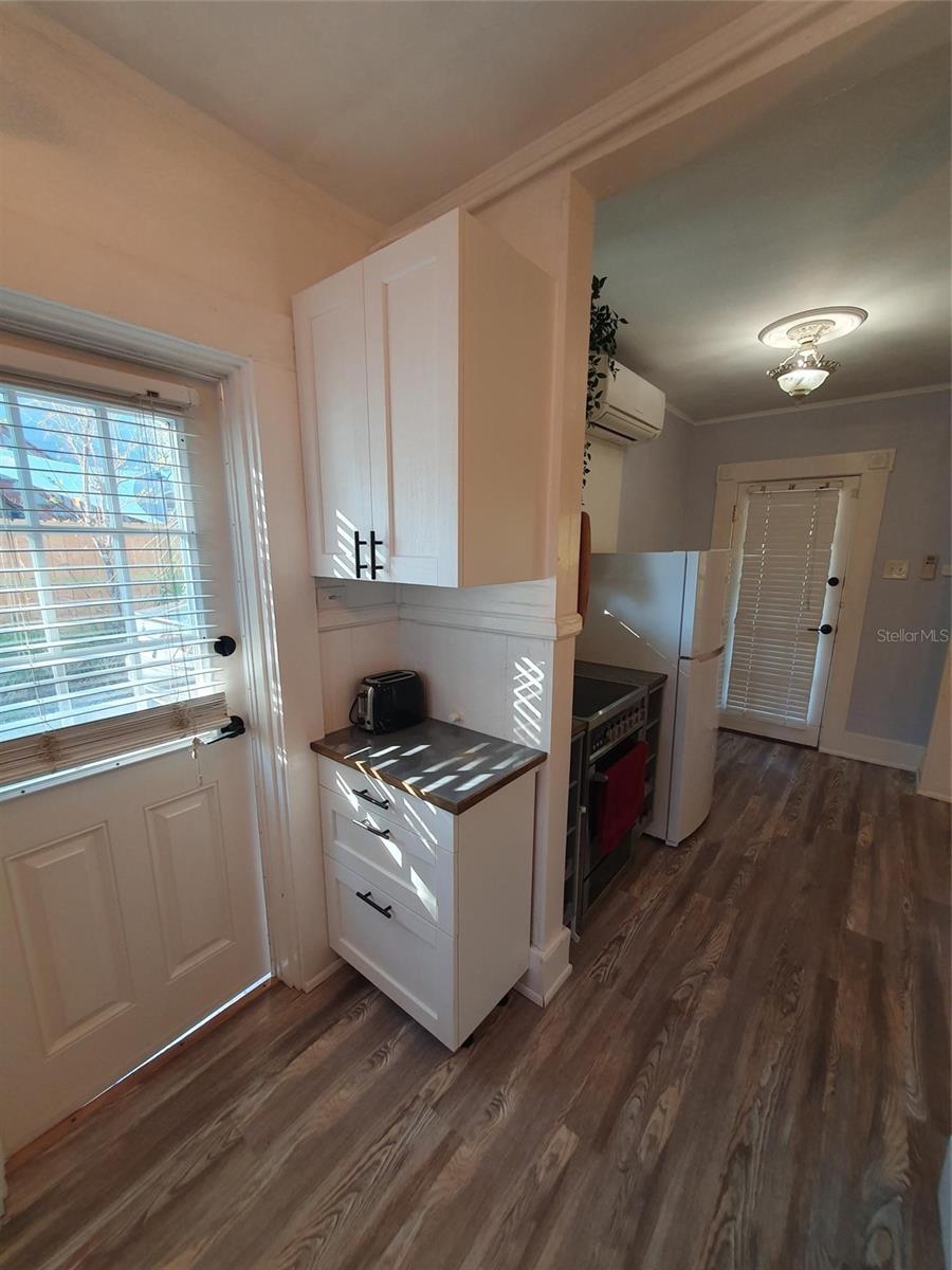 810 22ND AVE N, ST PETERSBURG, FL, 33704