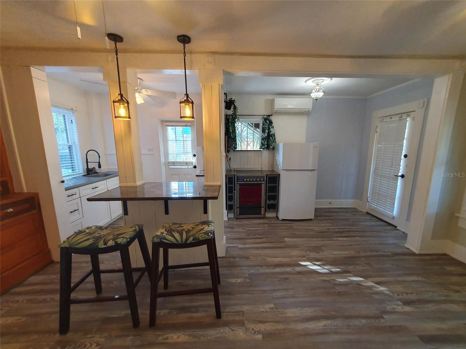 810 22ND AVE N, ST PETERSBURG, FL, 33704