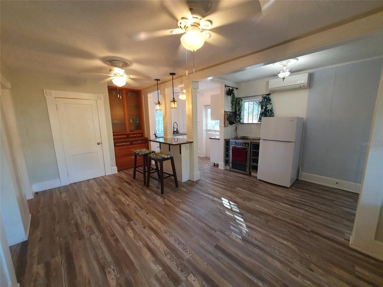 810 22ND AVE N, ST PETERSBURG, FL, 33704