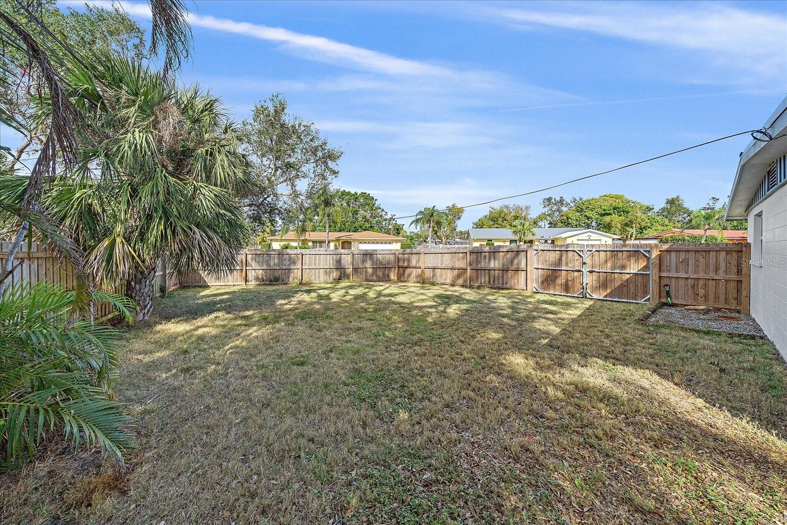 8204 CONSTANCE DR, SARASOTA, FL, 34243