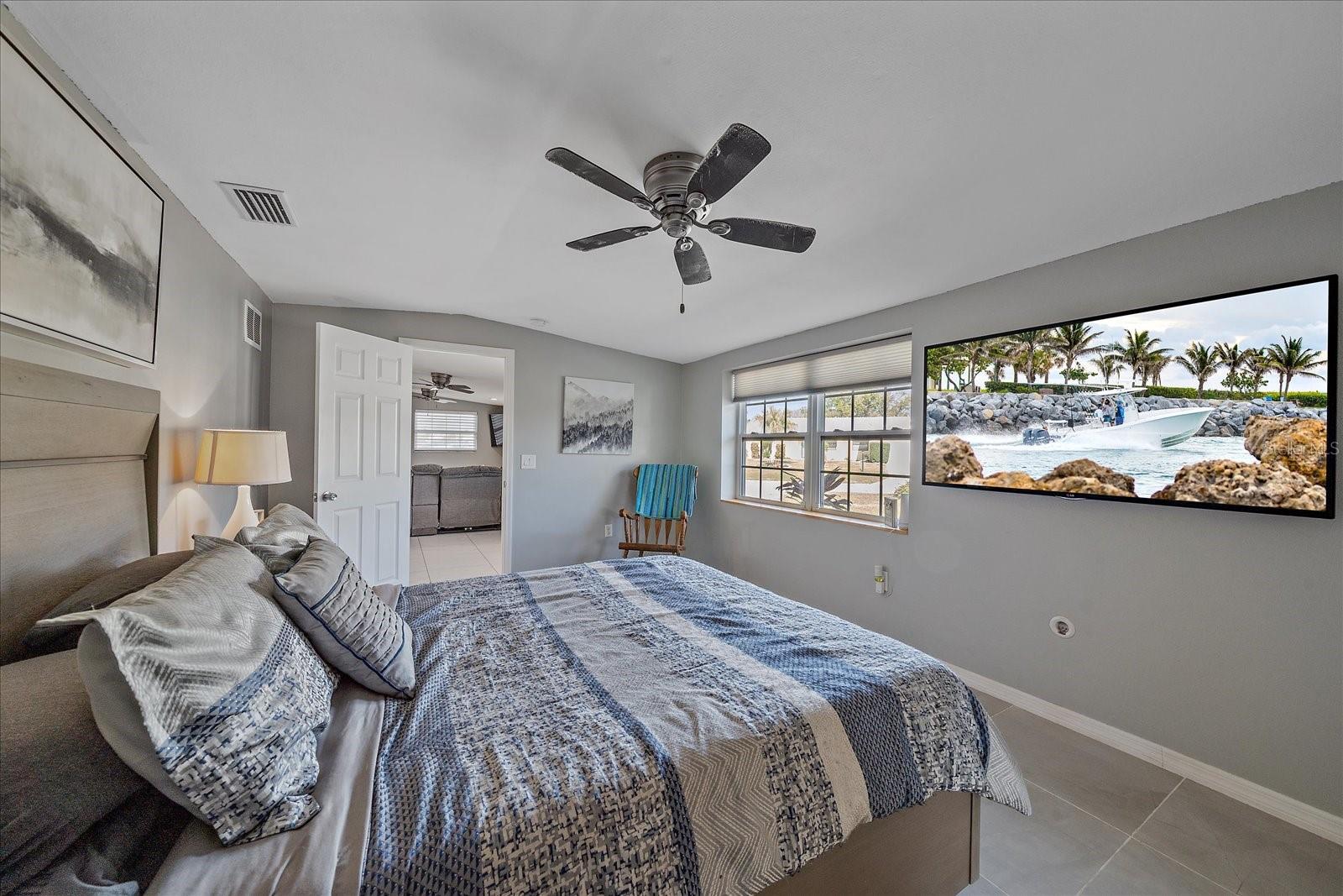 8204 CONSTANCE DR, SARASOTA, FL, 34243