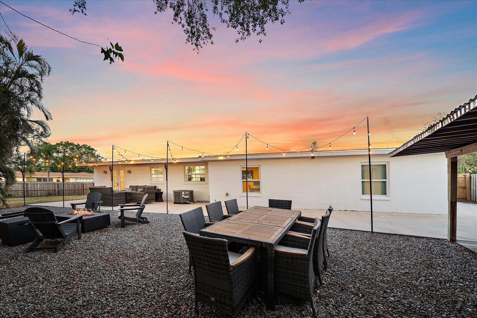 8204 CONSTANCE DR, SARASOTA, FL, 34243