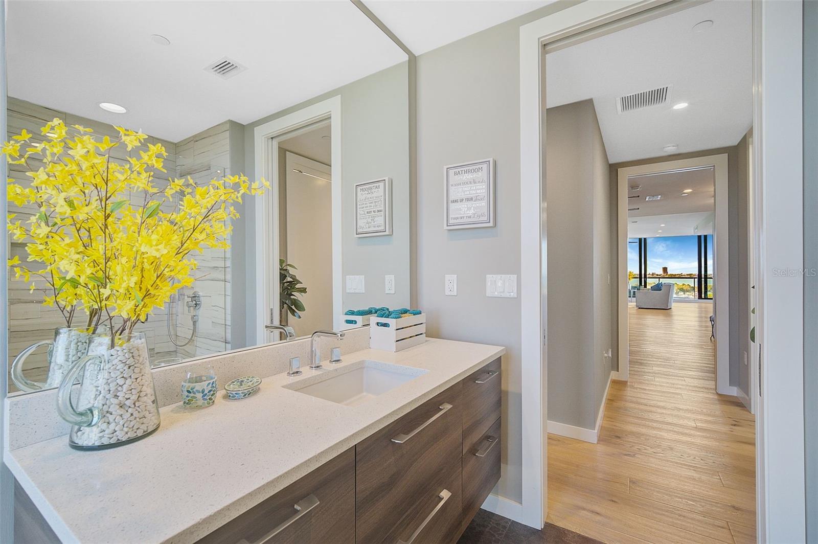 300 S PINEAPPLE AVE #801N, SARASOTA, FL, 34236