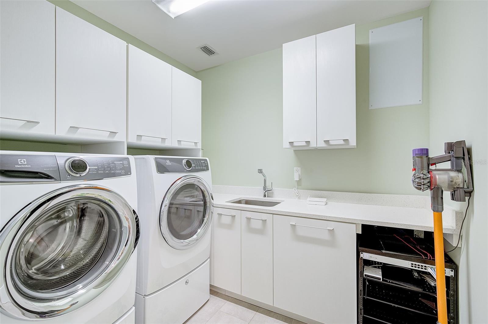 300 S PINEAPPLE AVE #801N, SARASOTA, FL, 34236