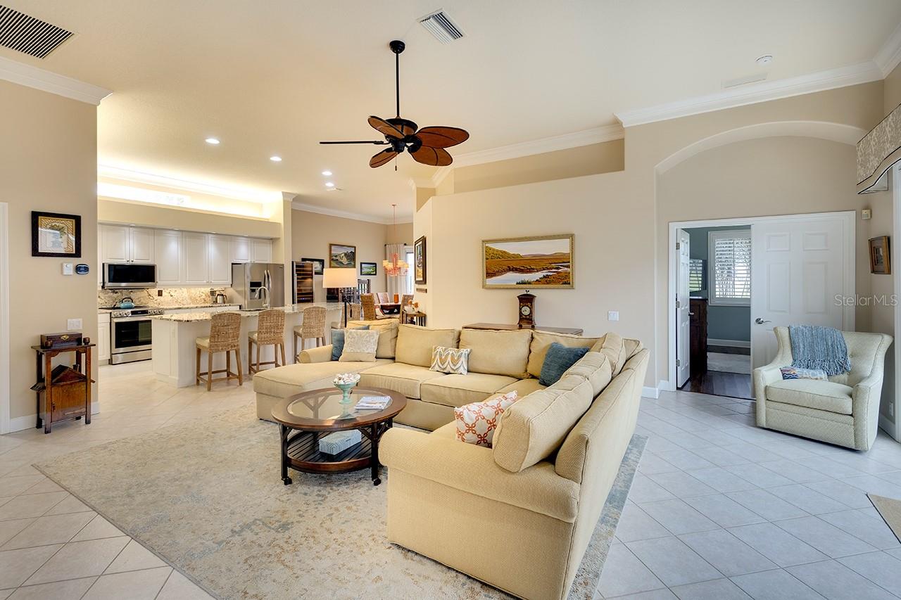 8739 52ND AVE E, BRADENTON, FL, 34211