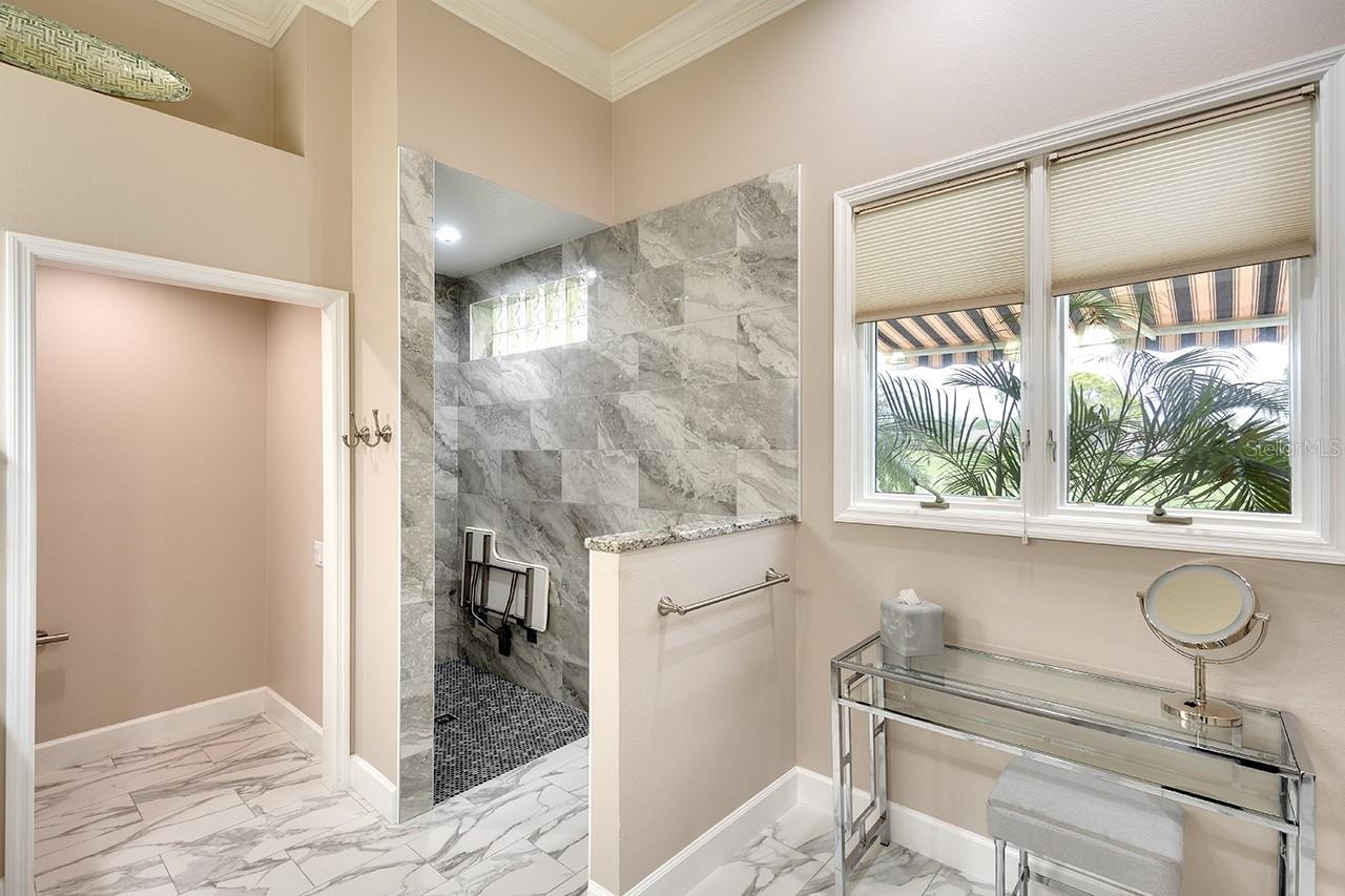 8739 52ND AVE E, BRADENTON, FL, 34211