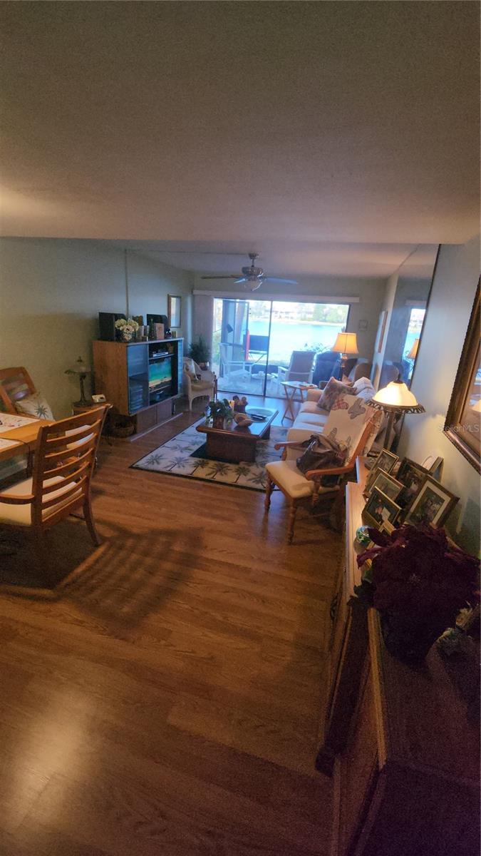 735 S VILLAGE DR N #105, ST PETERSBURG, FL, 33716