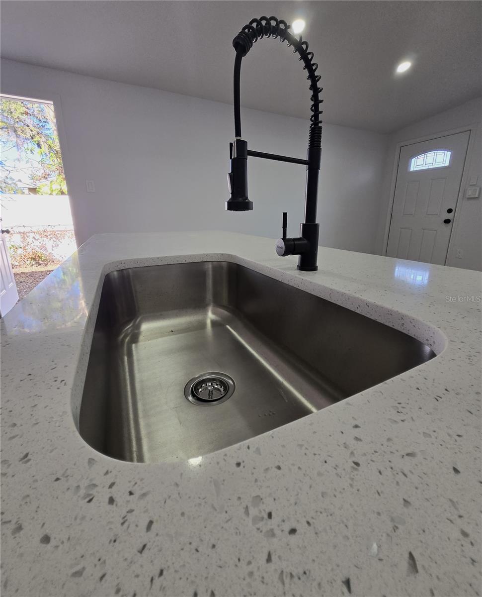 503 WATER ST, PLANT CITY, FL, 33563