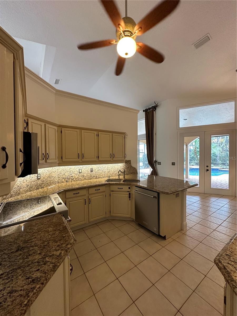 7725 APPLE TREE CIR, ORLANDO, FL, 32819