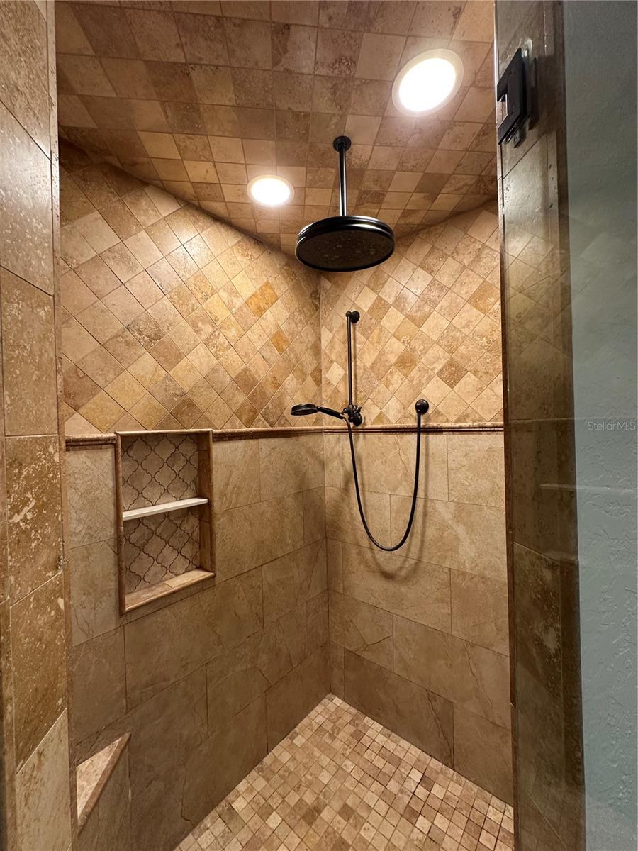 7725 APPLE TREE CIR, ORLANDO, FL, 32819