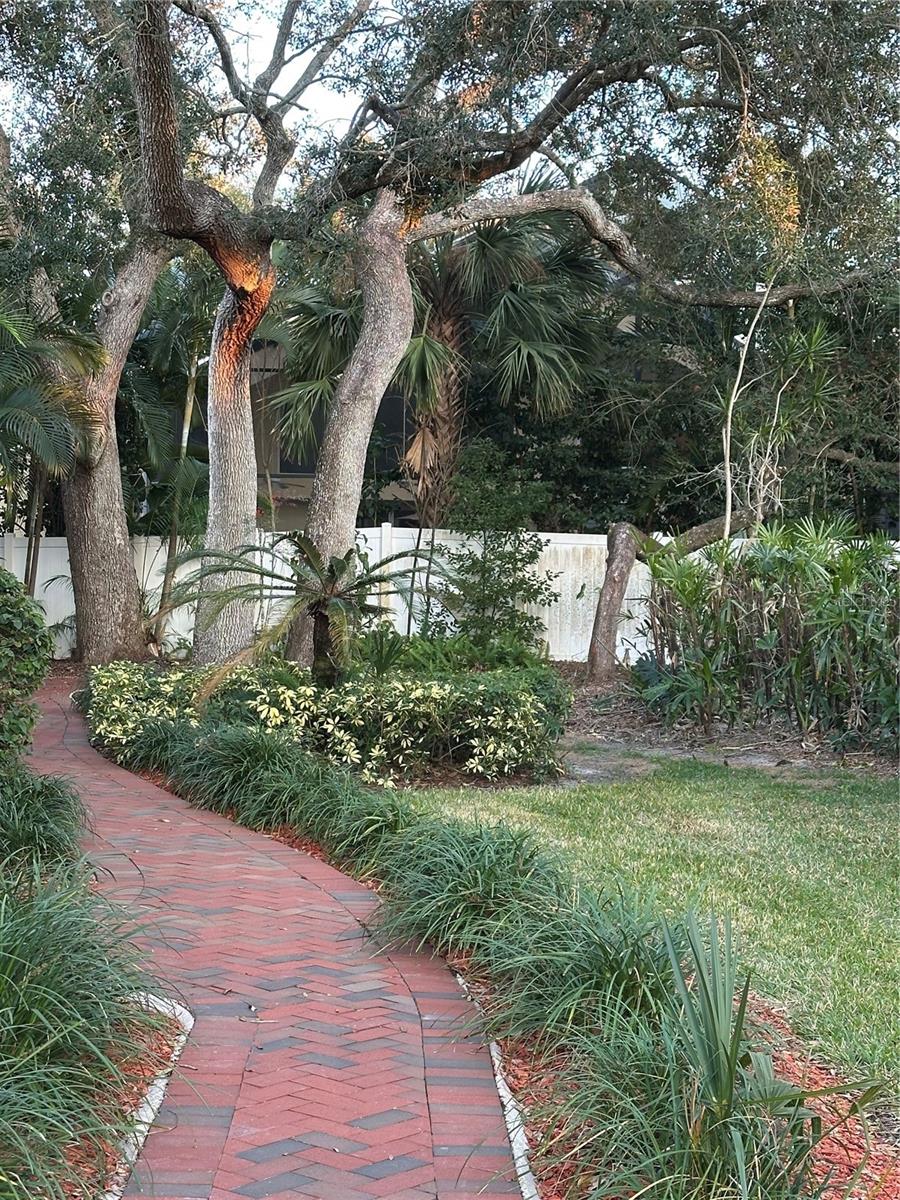 7725 APPLE TREE CIR, ORLANDO, FL, 32819