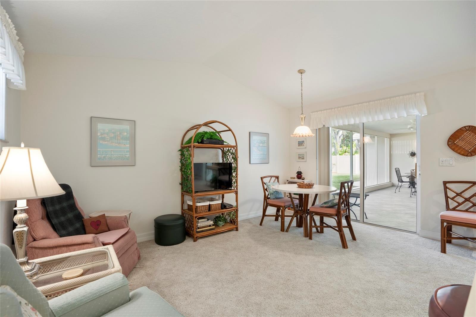 1085 87TH AVE N, ST PETERSBURG, FL, 33702