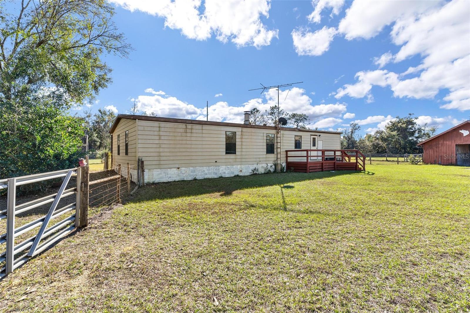 29175 SE HIGHWAY 42, UMATILLA, FL, 32784