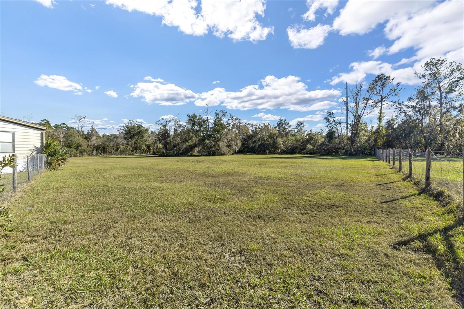29175 SE HIGHWAY 42, UMATILLA, FL, 32784
