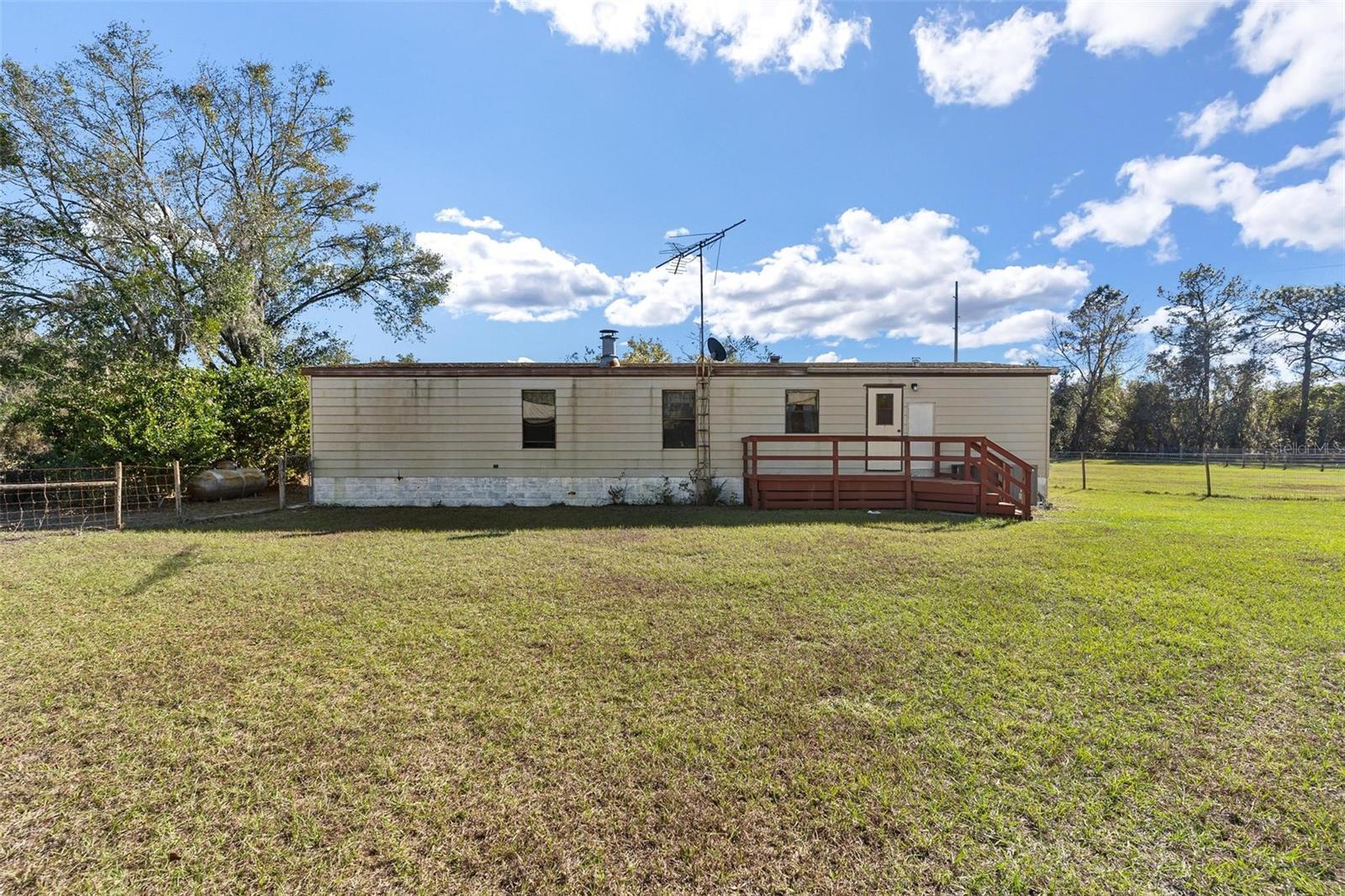 29175 SE HIGHWAY 42, UMATILLA, FL, 32784