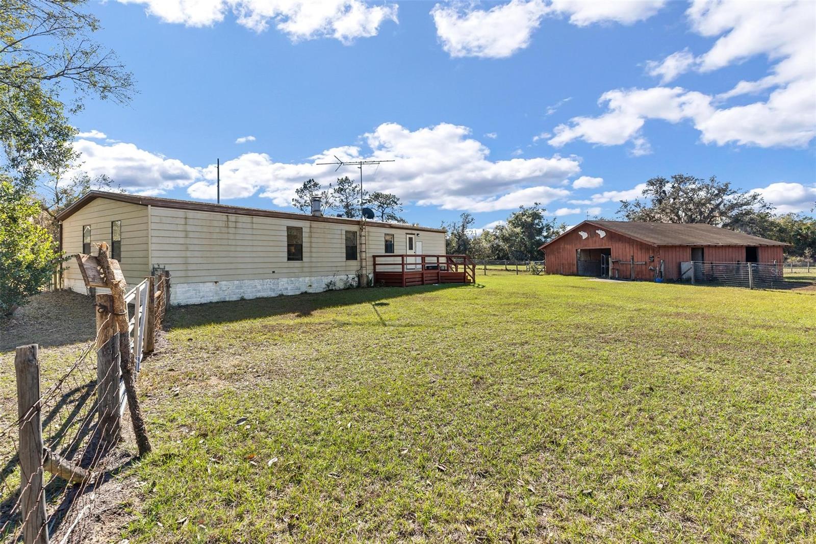 29175 SE HIGHWAY 42, UMATILLA, FL, 32784