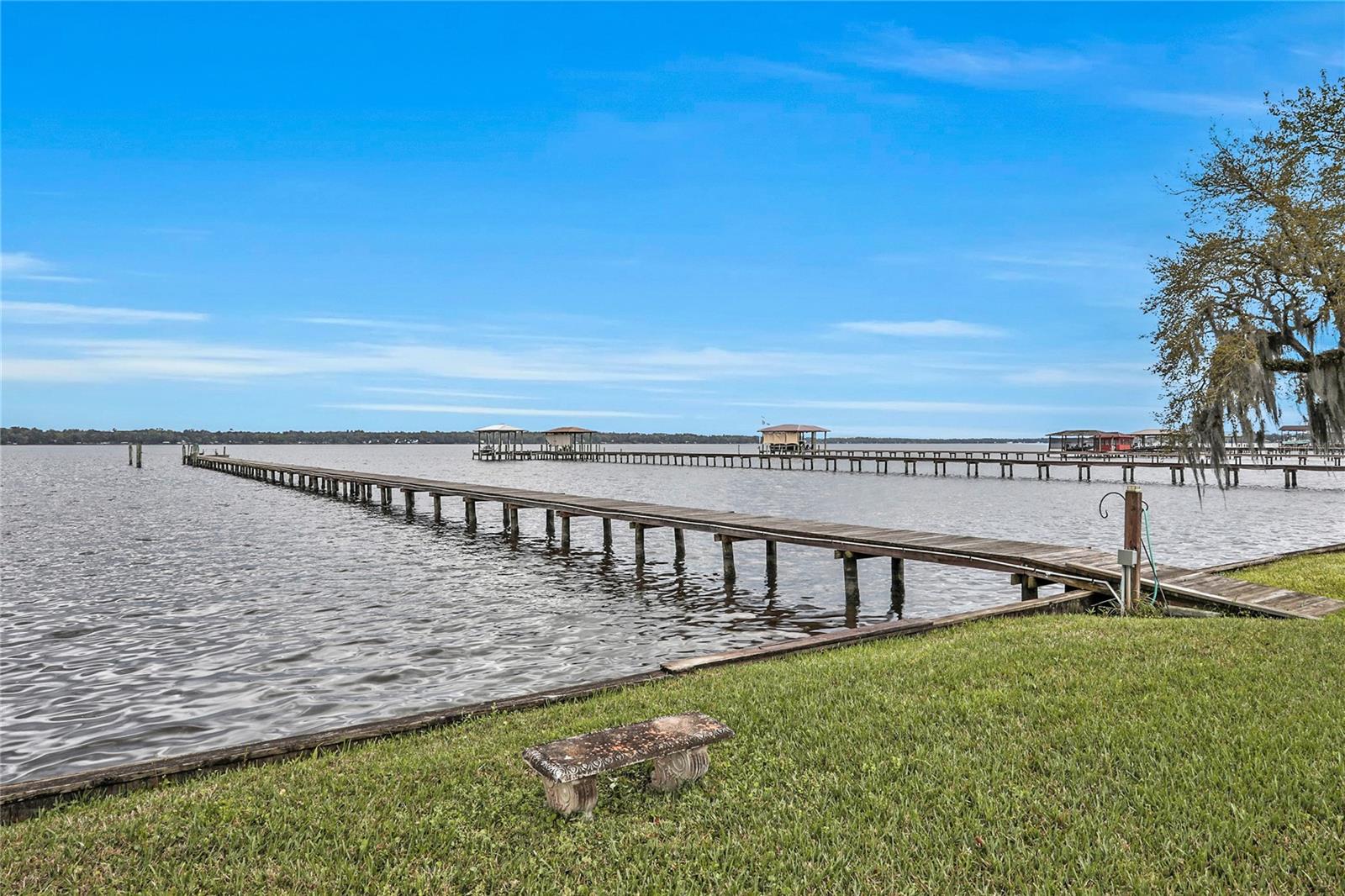 2221 N LAKESHORE DR, FLEMING ISLAND, FL, 32003