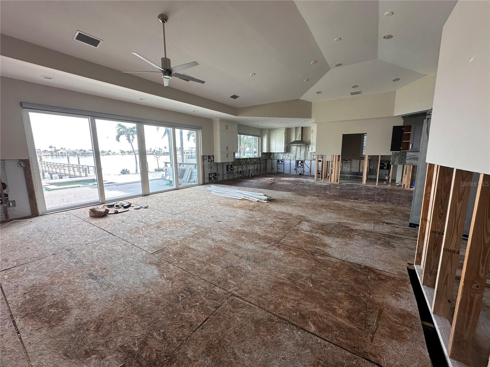 7015 BAY ST, ST PETE BEACH, FL, 33706