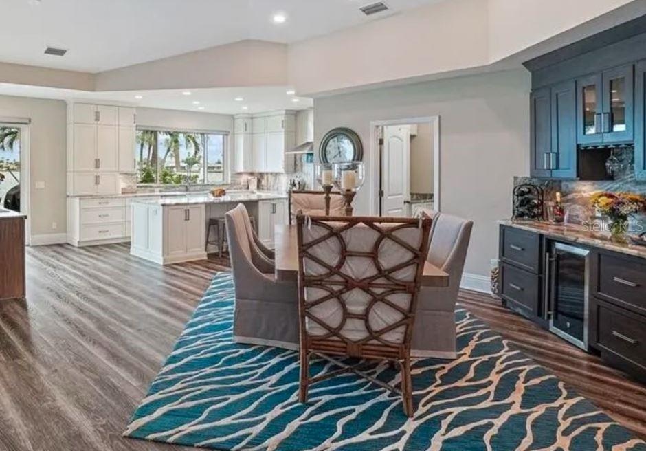 7015 BAY ST, ST PETE BEACH, FL, 33706