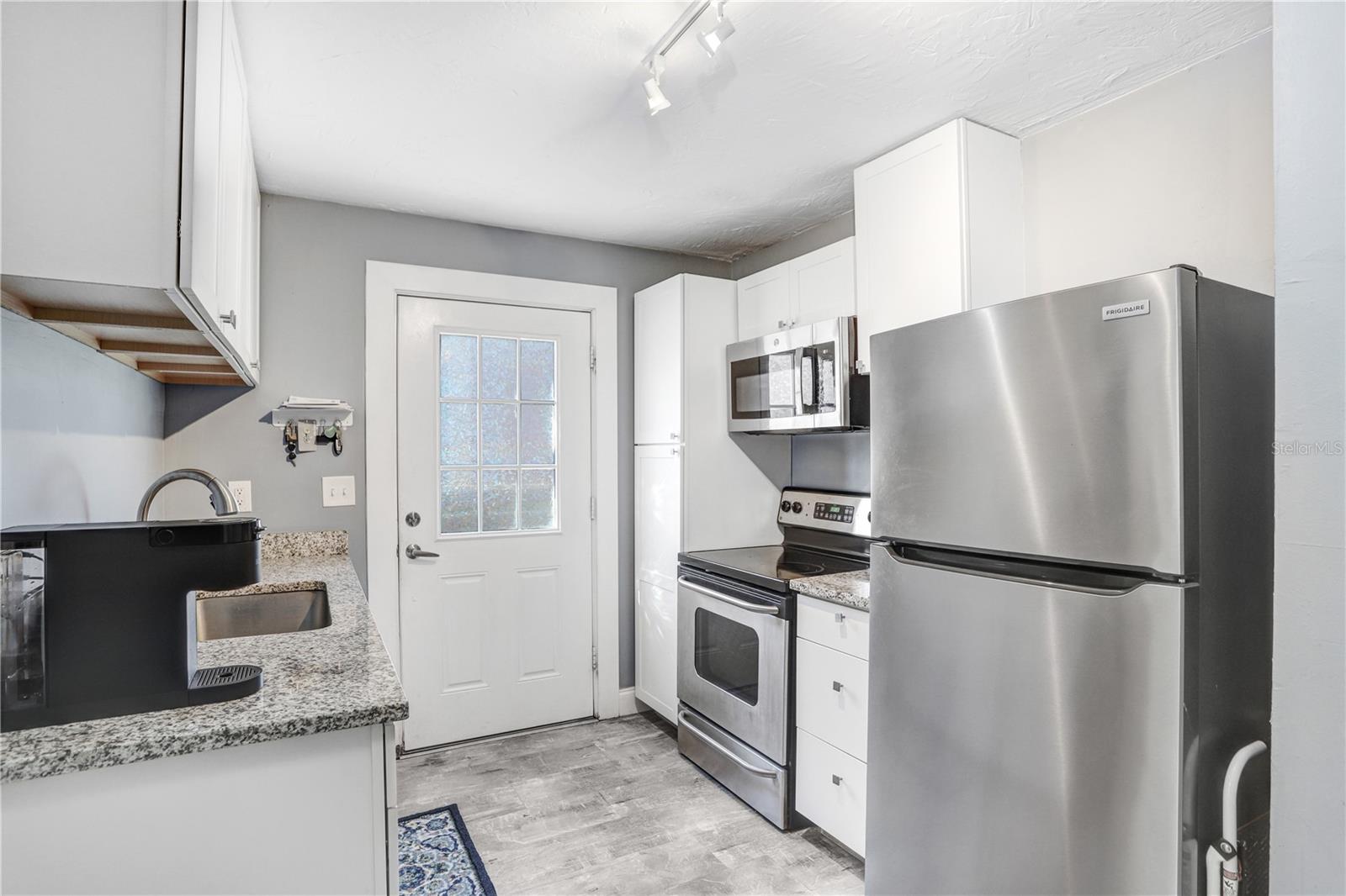 2483 13TH AVE N, ST PETERSBURG, FL, 33713