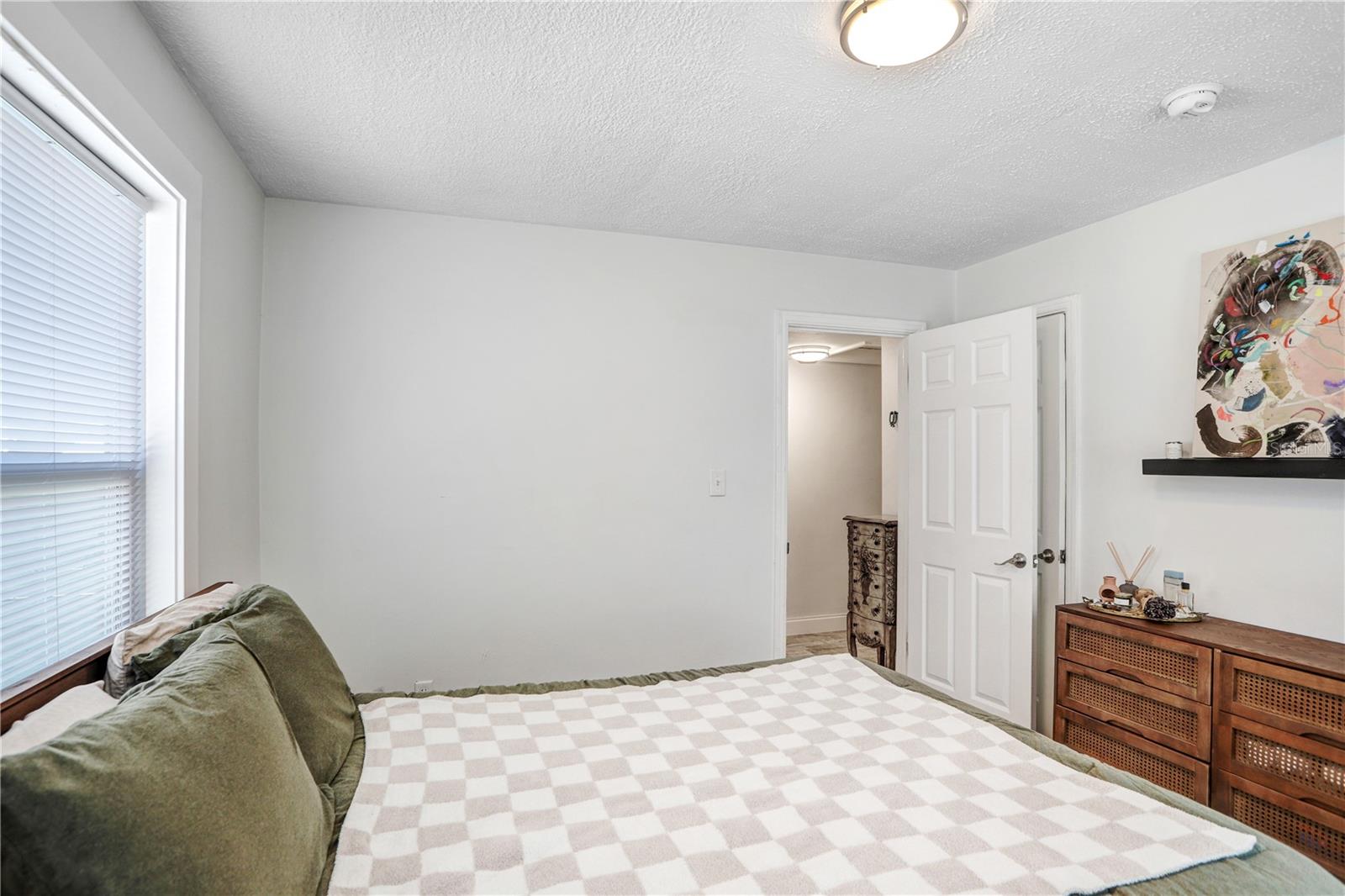 2483 13TH AVE N, ST PETERSBURG, FL, 33713