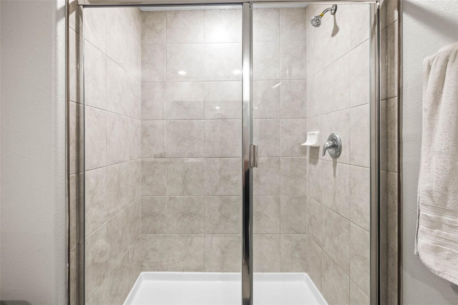 9636 PEMBROOKE PINES DR, SUN CITY CENTER, FL, 33573