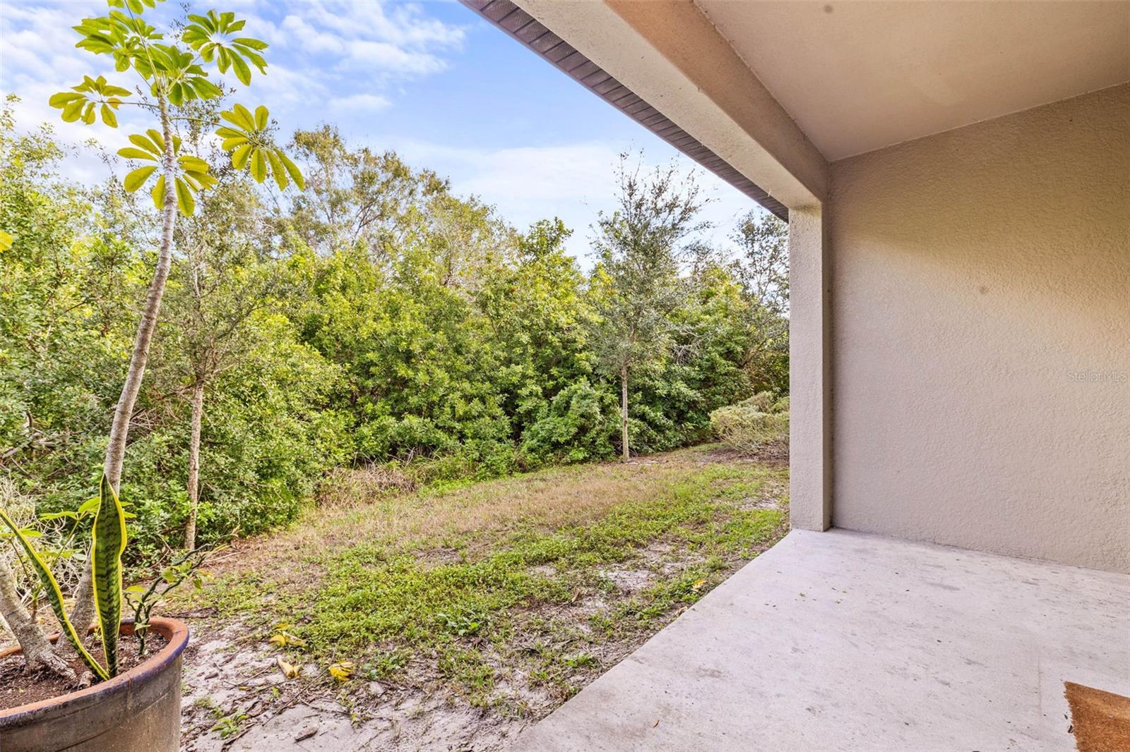 9636 PEMBROOKE PINES DR, SUN CITY CENTER, FL, 33573