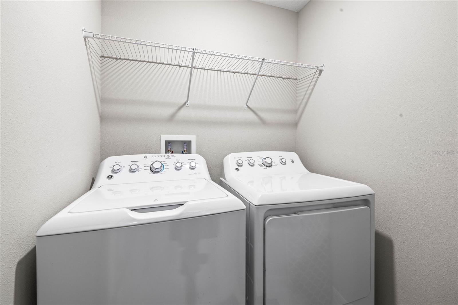 9636 PEMBROOKE PINES DR, SUN CITY CENTER, FL, 33573