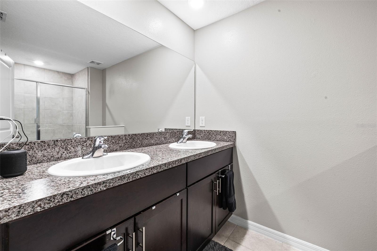 9636 PEMBROOKE PINES DR, SUN CITY CENTER, FL, 33573