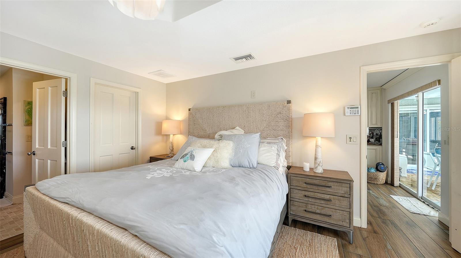 A4634966 Property Photo
