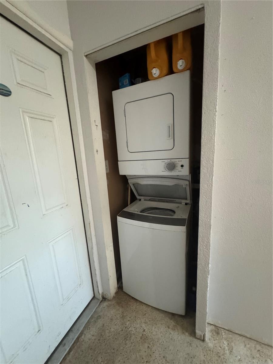 7085 DELTA WAY, CLEARWATER, FL, 33764