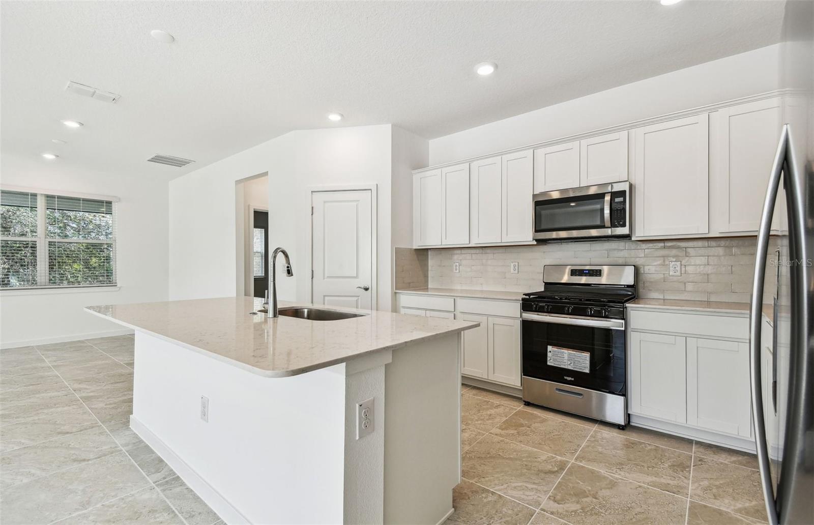 1243 KAZAZ CT, ZEPHYRHILLS, FL, 33540