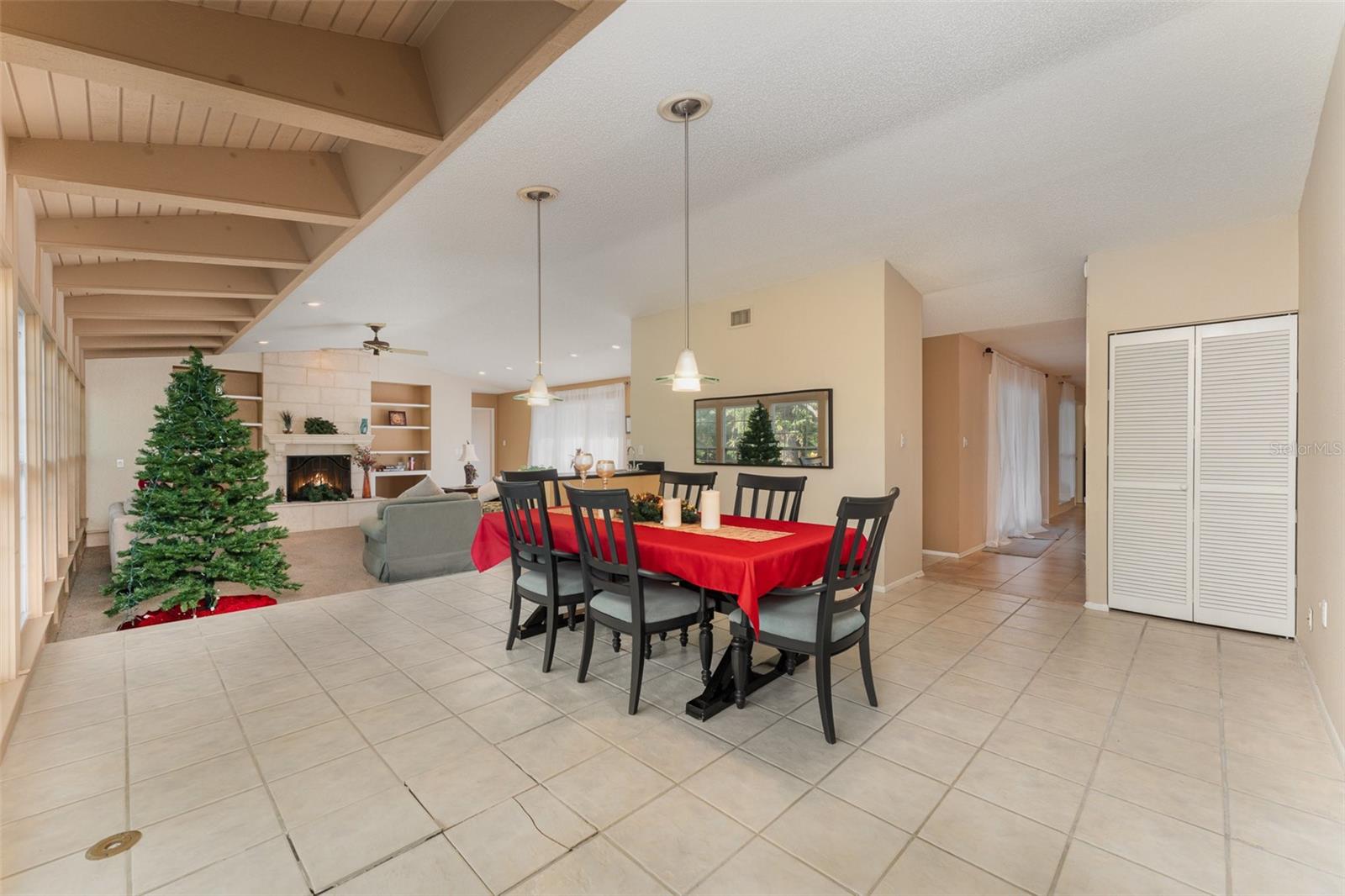 4104 AVENIDA MADERA, BRADENTON, FL, 34210