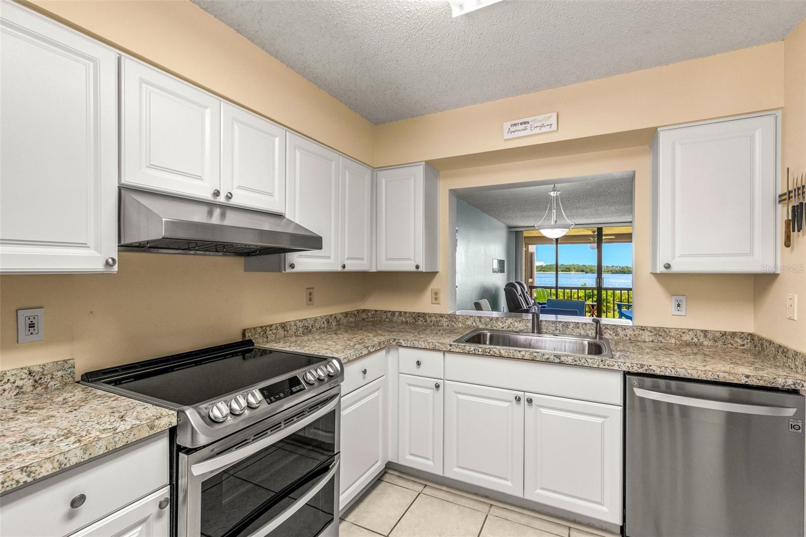 1812 MARINER DR #137, TARPON SPRINGS, FL, 34689