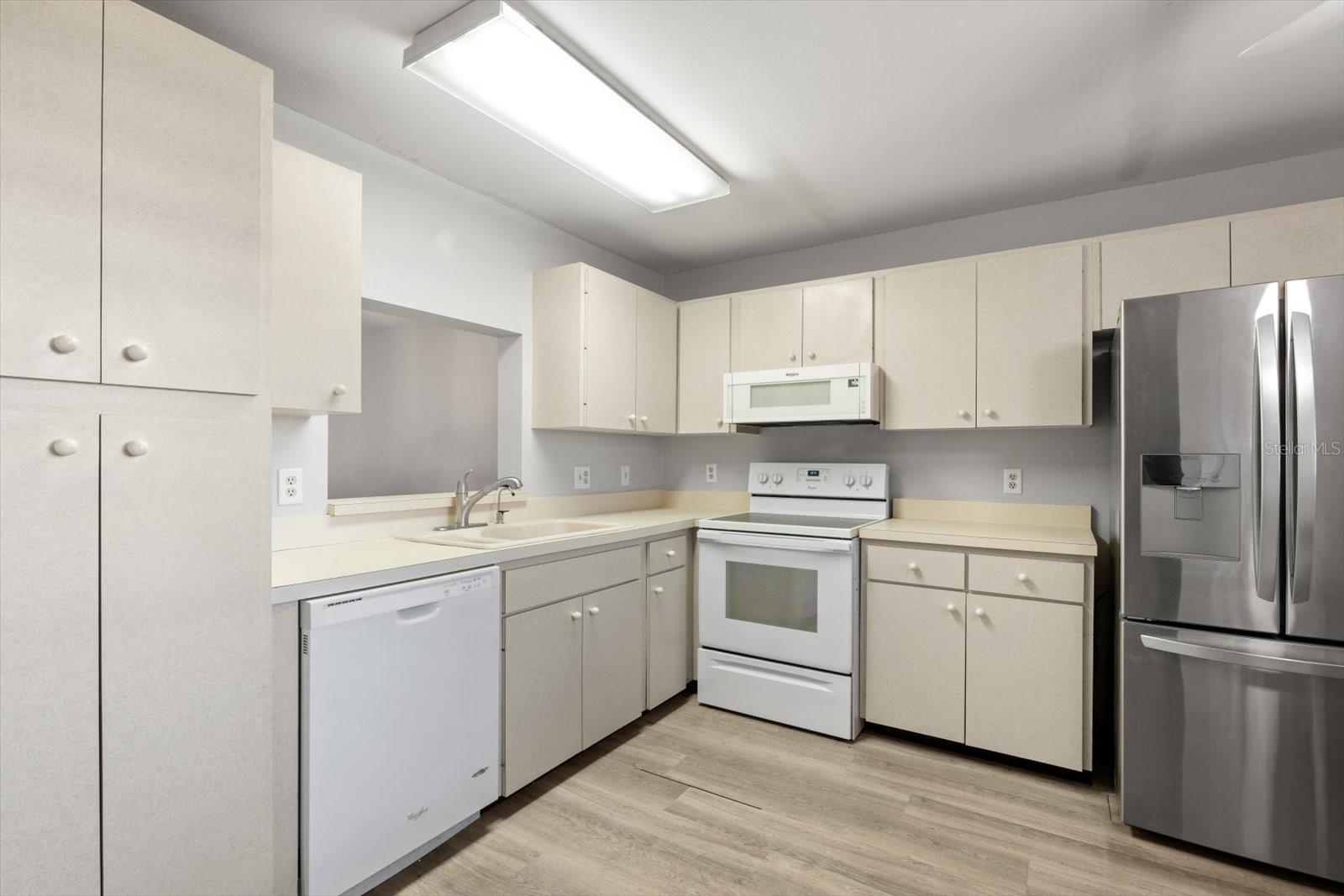 151 WILD PALM DR #151, BRADENTON, FL, 34210