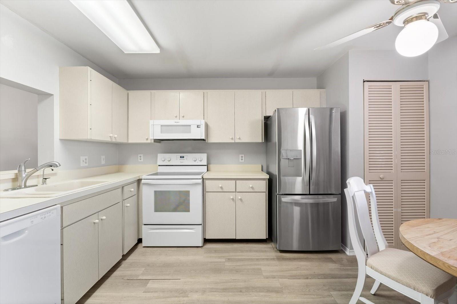151 WILD PALM DR #151, BRADENTON, FL, 34210